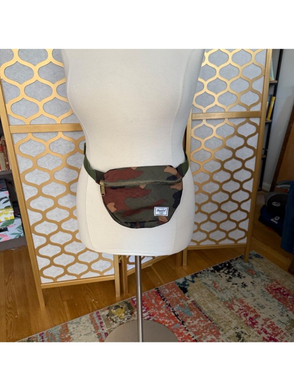 Herschel Woodland Camouflage Hip Pack Adjustable Strap Fanny Pack Waist Belt Bag - Picture 3 of 15